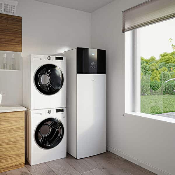 Daikin Altherma 3 Top grade golvstående modell med stabil drift i kallt klimat.