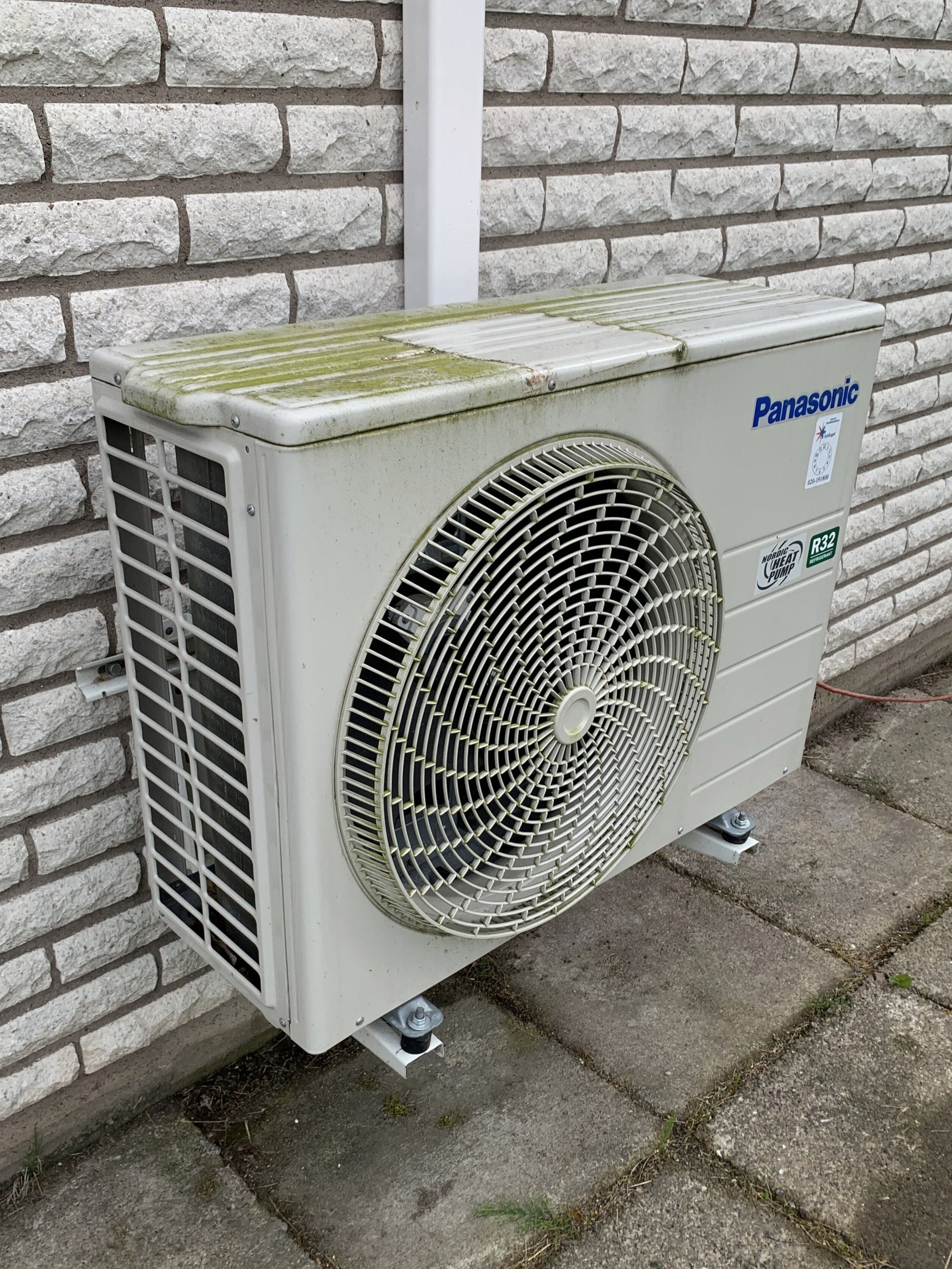 Service av Luftvärmepump