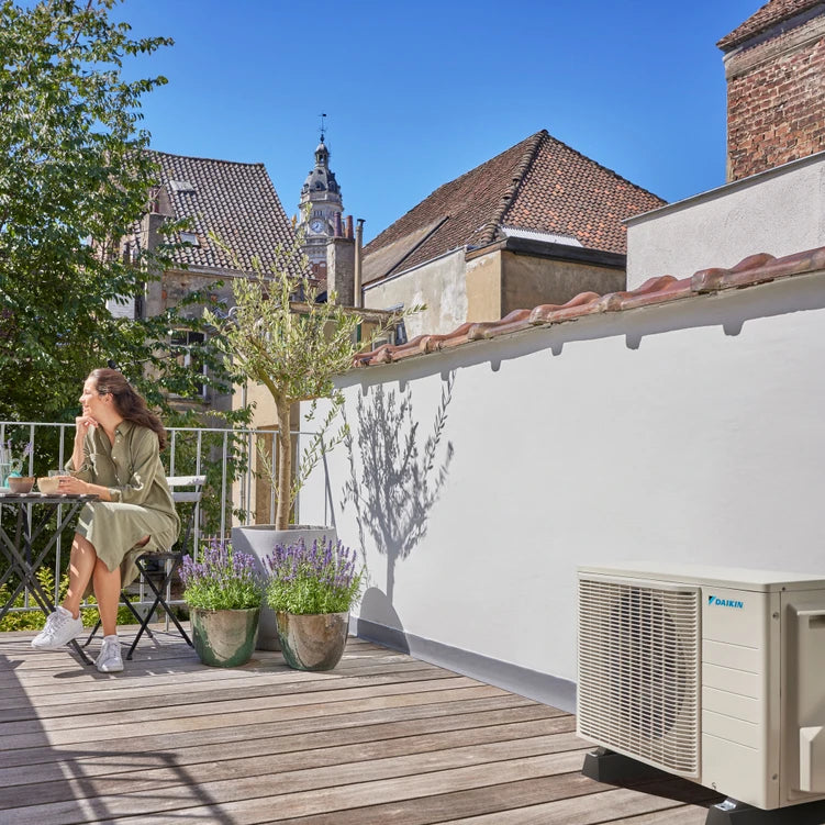 Daikin Nepura Perfera värmepump utomhusenhet.